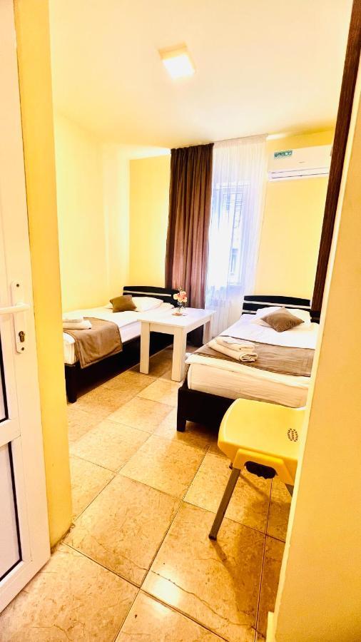 Marnar Hotel Jerevan Eksteriør billede