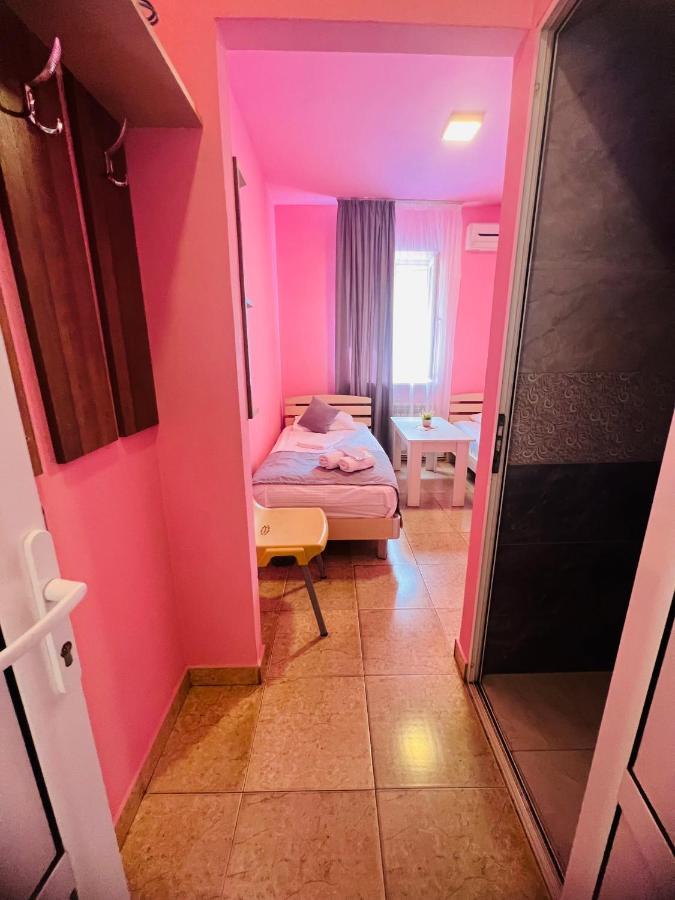 Marnar Hotel Jerevan Eksteriør billede