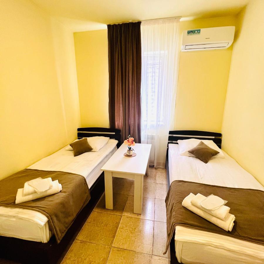 Marnar Hotel Jerevan Eksteriør billede