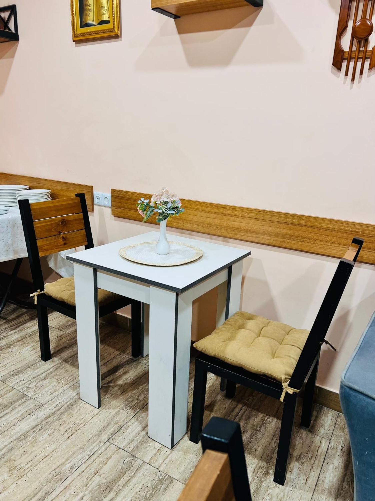 Marnar Hotel Jerevan Eksteriør billede