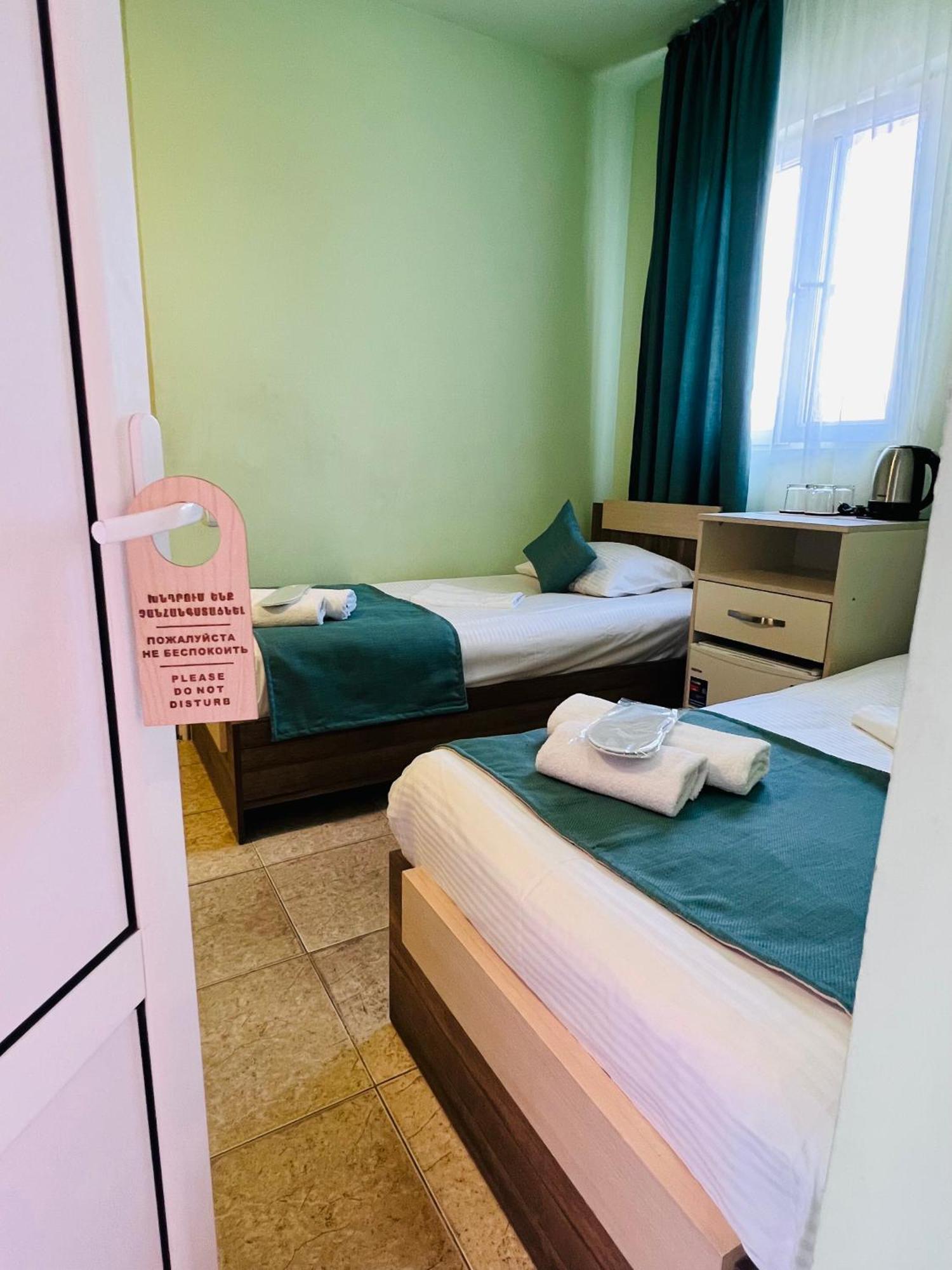 Marnar Hotel Jerevan Eksteriør billede