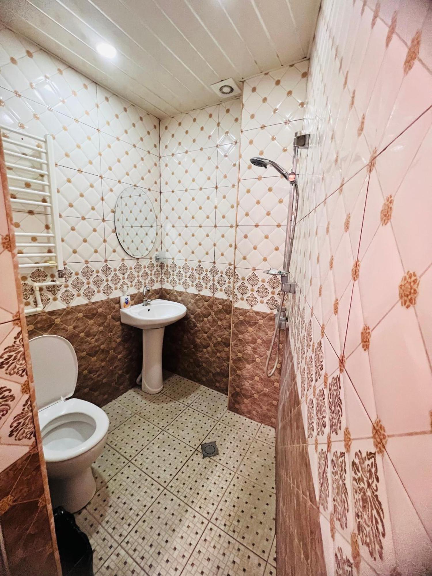 Marnar Hotel Jerevan Eksteriør billede